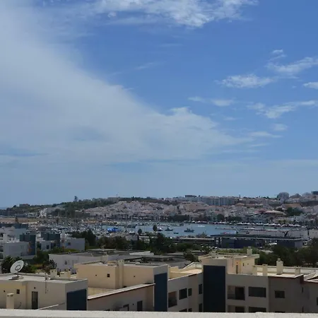 Marina * לאגוּ‏ש