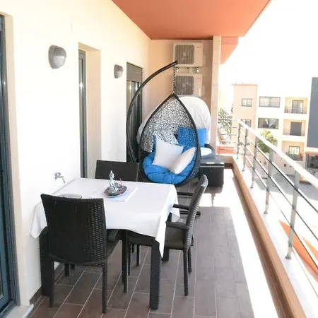 Marina * לאגוּ‏ש