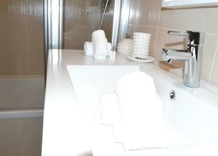 Marina Apartment *
